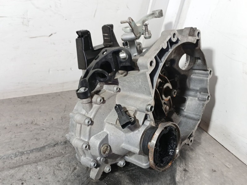 Recambio de caja cambios para volkswagen polo iv (9n_, 9a_) 1.6 16v referencia OEM IAM GX2 02T301103 