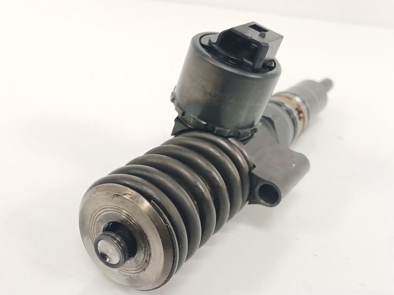 Recambio de inyector para audi a3 (8p1) 2.0 tdi 16v quattro referencia OEM IAM 0414720404 PDB027 
