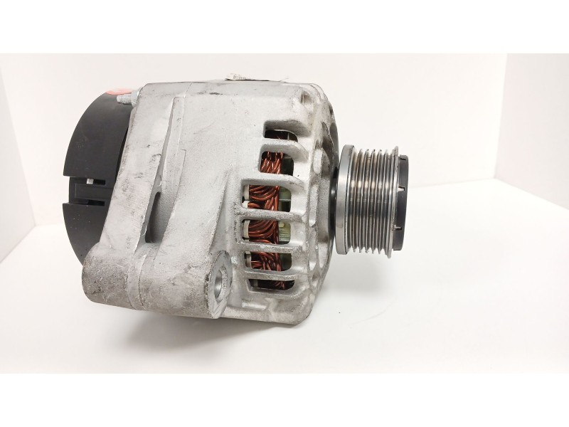 Recambio de alternador para opel zafira / zafira family b (a05) 1.9 cdti (m75) referencia OEM IAM   