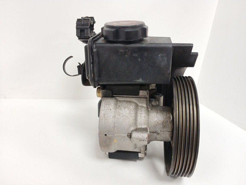 Recambio de bomba direccion para peugeot 206 hatchback (2a/c) 1.4 hdi eco 70 referencia OEM IAM 9638364580 26086355QK 