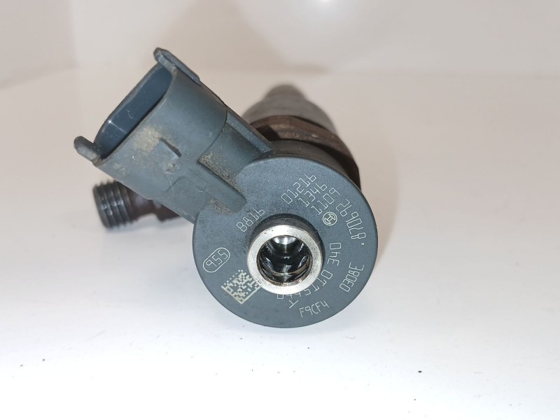 Recambio de inyector para peugeot 308 i (4a_, 4c_) 1.6 hdi referencia OEM IAM 0445110340 0121613461109 