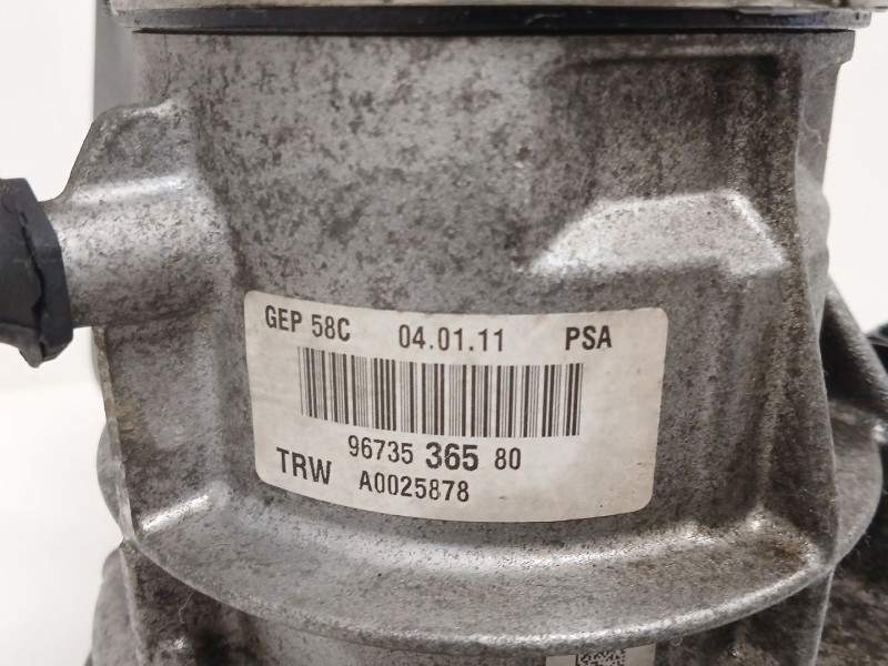 Recambio de bomba direccion para peugeot 308 i (4a_, 4c_) 1.6 hdi referencia OEM IAM 9673536580  