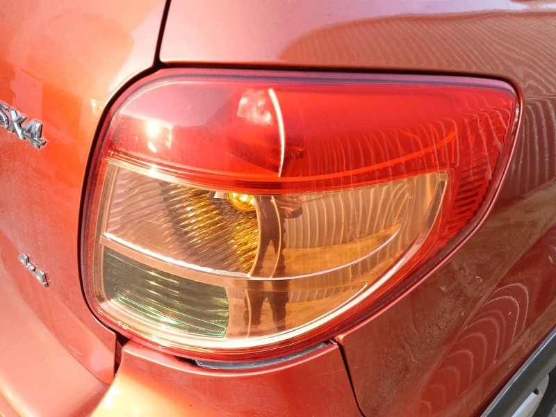 Recambio de piloto trasero derecho para suzuki sx4 (ey, gy) 1.9 ddis 4x4 (rw 419d) referencia OEM IAM   