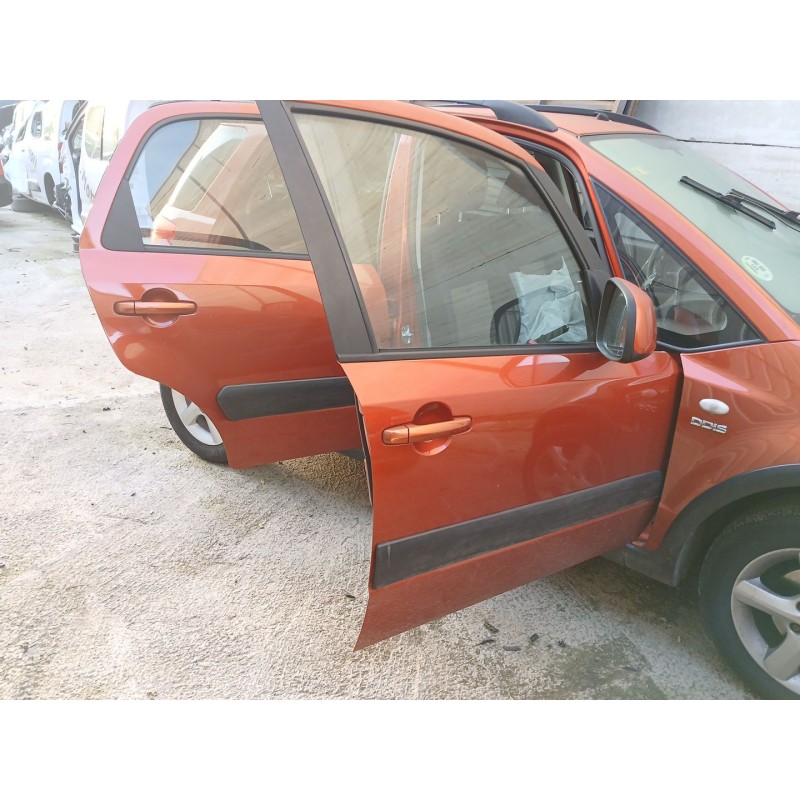 Recambio de puerta delantera derecha para suzuki sx4 (ey, gy) 1.9 ddis 4x4 (rw 419d) referencia OEM IAM   