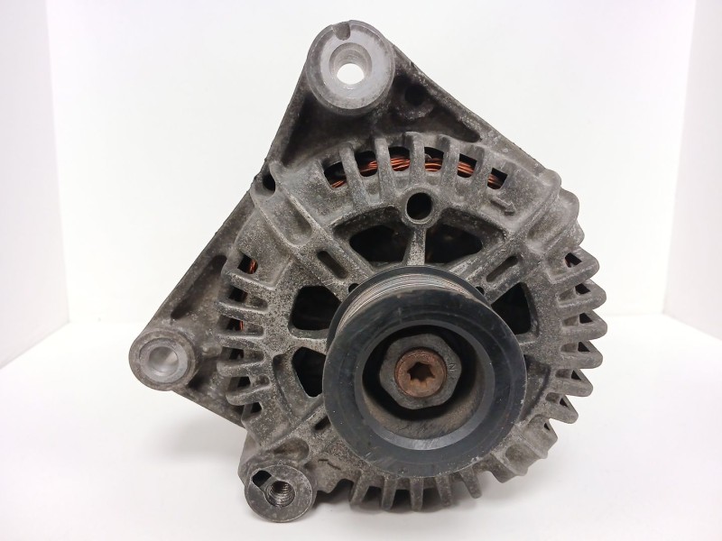 Recambio de alternador para bmw 3 (e90) 320 d referencia OEM IAM TG15C093 7799180A101 