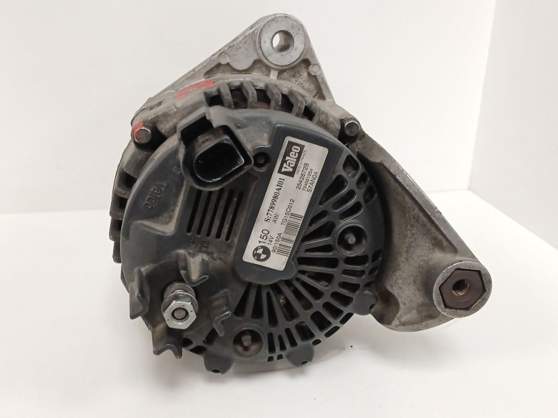Recambio de alternador para bmw 3 coupé (e46) 320 cd referencia OEM IAM 7789980A101 TG15C012 
