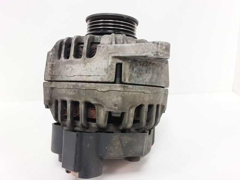 Recambio de alternador para hyundai coupe ii (gk) 2.0 referencia OEM IAM A002655023 3730022650 