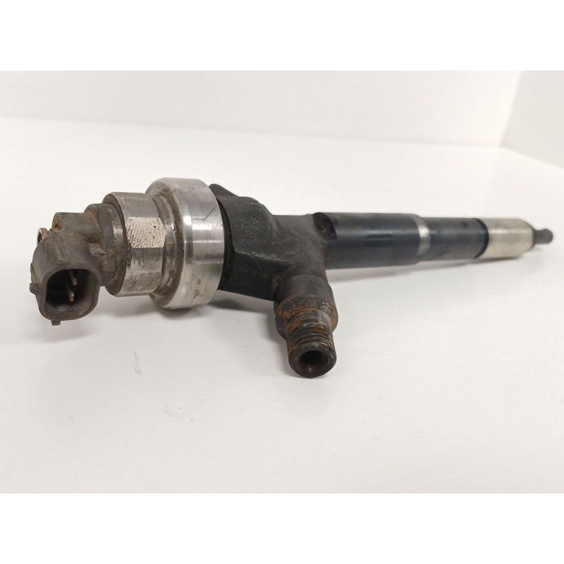 Recambio de inyector para opel astra j lim. 1.7 16v cdti referencia OEM IAM   