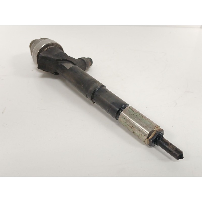 Recambio de inyector para opel astra j lim. 1.7 16v cdti referencia OEM IAM   