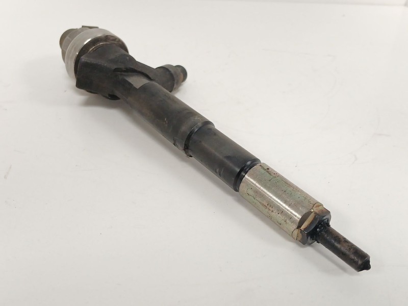Recambio de inyector para opel astra j lim. 1.7 16v cdti referencia OEM IAM   