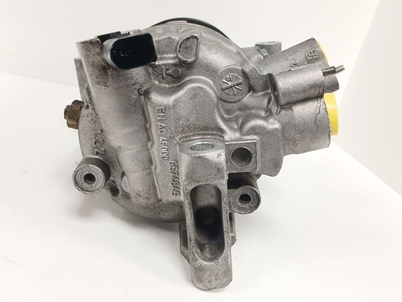 Recambio de compresor aire acondicionado para seat ibiza iv (6j5, 6p1) 1.6 tdi referencia OEM IAM 5K0820803E  