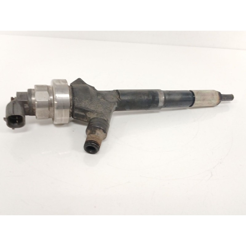 Recambio de inyector para opel astra j lim. 1.7 16v cdti referencia OEM IAM   