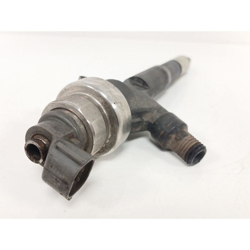 Recambio de inyector para opel astra j lim. 1.7 16v cdti referencia OEM IAM   