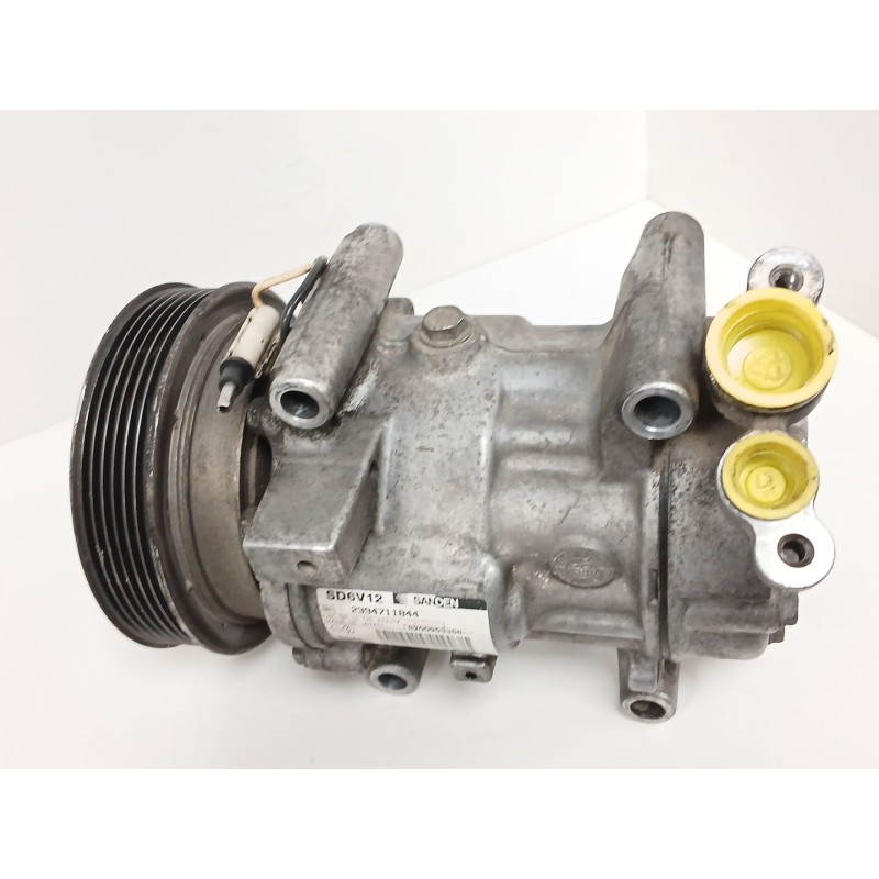 Recambio de compresor aire acondicionado para renault clio ii furgoneta/hatchback (sb0/1/2_) 1.5 dci (sb3m) referencia OEM IAM 8