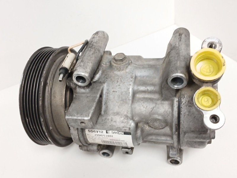 Recambio de compresor aire acondicionado para renault clio ii furgoneta/hatchback (sb0/1/2_) 1.5 dci (sb3m) referencia OEM IAM 8
