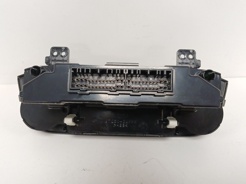 Recambio de mando climatizador para kia sportage iii (sl) 1.7 crdi referencia OEM IAM 972503U101 FJYDA0010 