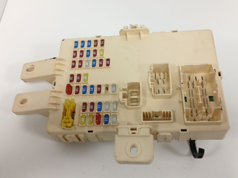 Recambio de caja reles / fusibles para kia sportage iii (sl) 1.7 crdi referencia OEM IAM 919503W0300  