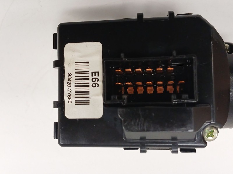 Recambio de mando limpia para kia sportage iii (sl) 1.7 crdi referencia OEM IAM 934202Y660  