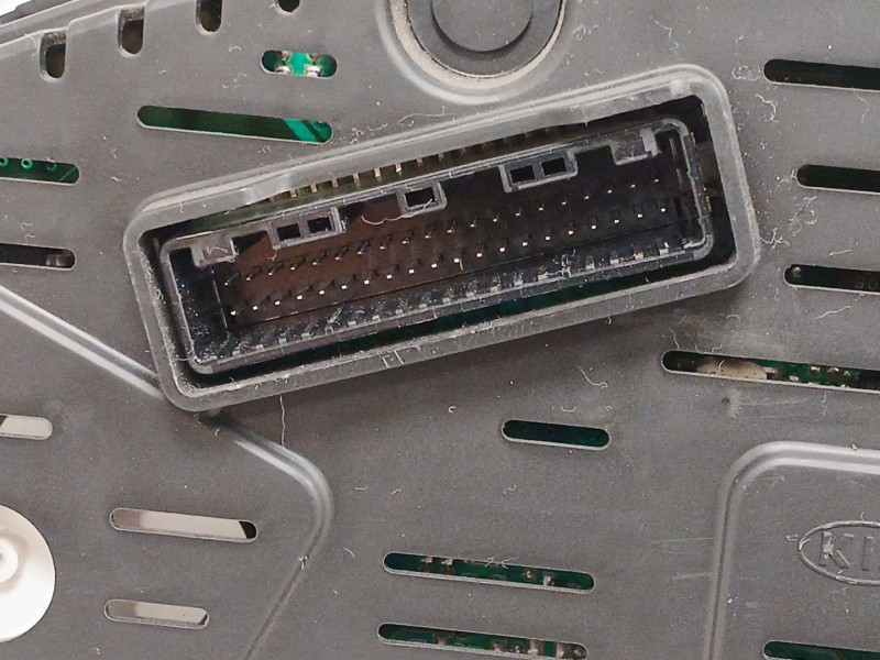 Recambio de cuadro instrumentos para kia sportage iii (sl) 1.7 crdi referencia OEM IAM 940033U175 W175 