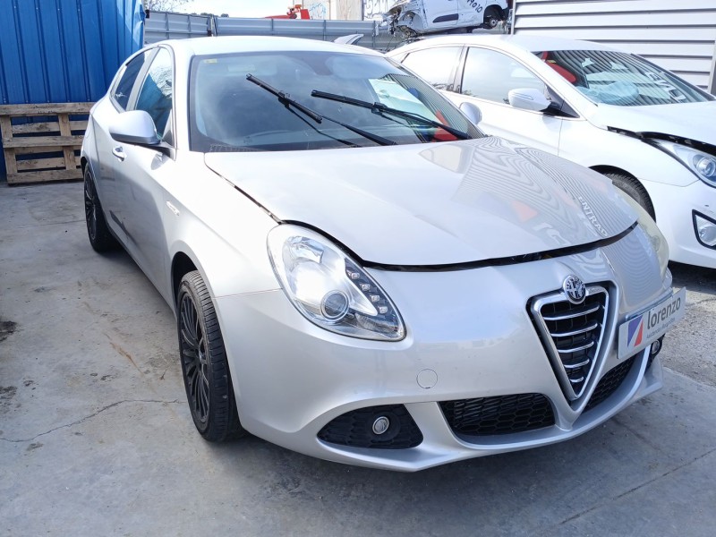 alfa romeo giulietta (940_) del año 2011