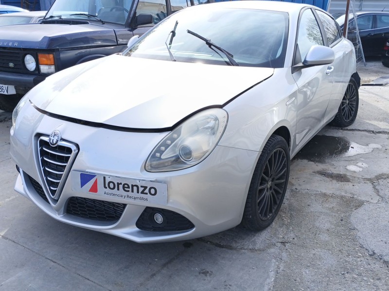 alfa romeo giulietta (940_) del año 2011