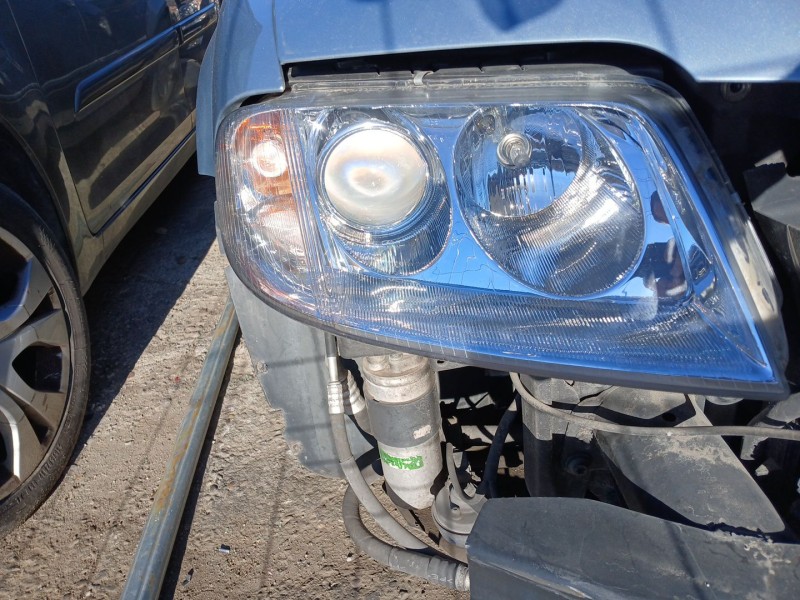Recambio de faro derecho para volkswagen passat b5.5 (3b3) 1.9 tdi referencia OEM IAM   