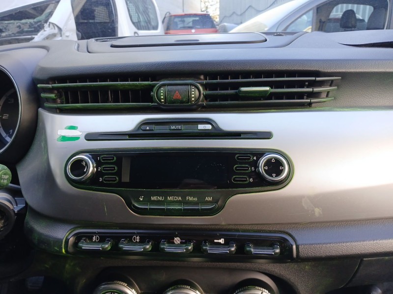 Recambio de sistema audio / radio cd para alfa romeo giulietta (940_) 2.0 jtdm (940fxe1a, 940fxg11) referencia OEM IAM   