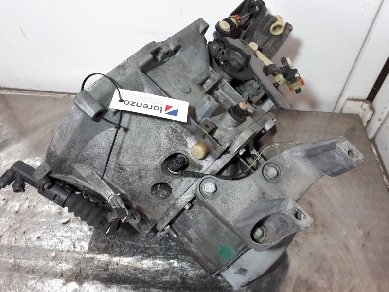 Recambio de caja cambios para peugeot 407 confort referencia OEM IAM 20DM65  