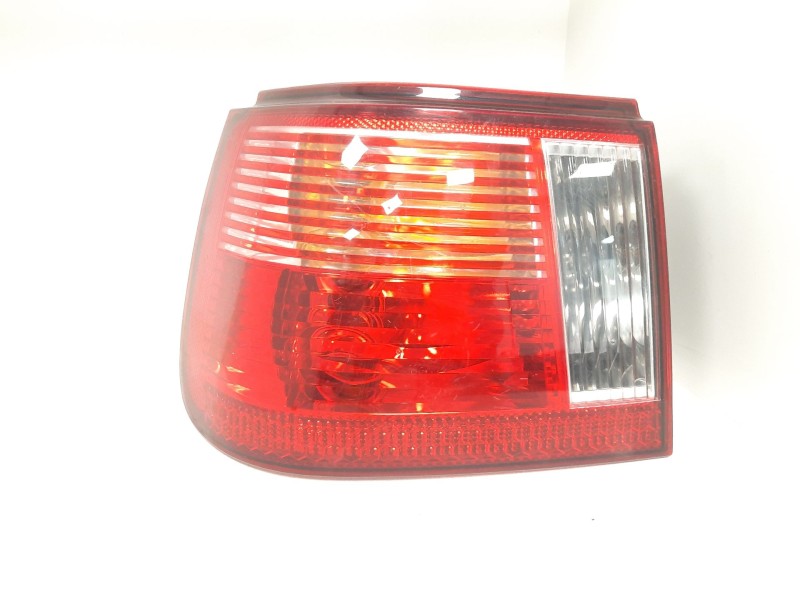 Recambio de piloto trasero izquierdo para seat ibiza (6k1) 1.9 sdi referencia OEM IAM  33261 