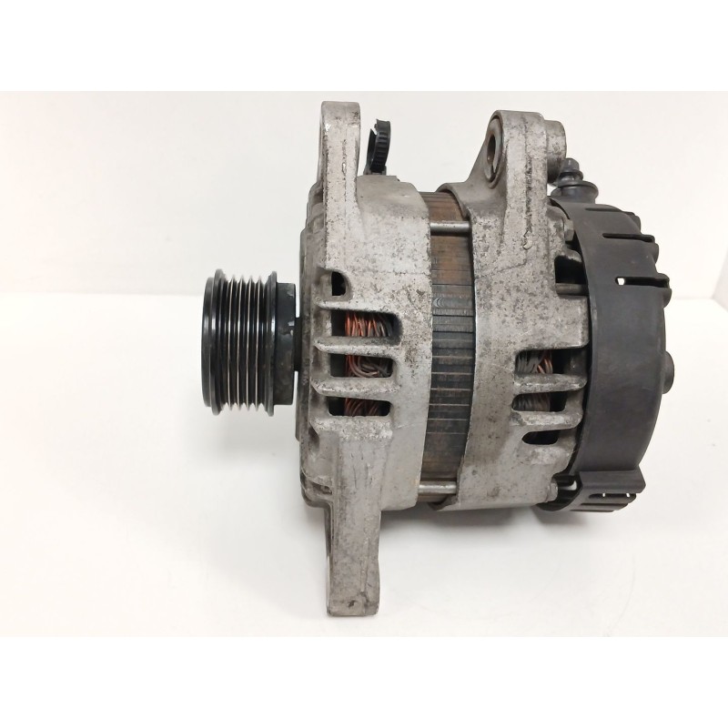 Recambio de alternador para kia sportage iii (sl) 1.7 crdi referencia OEM IAM 373002A850 2611067 