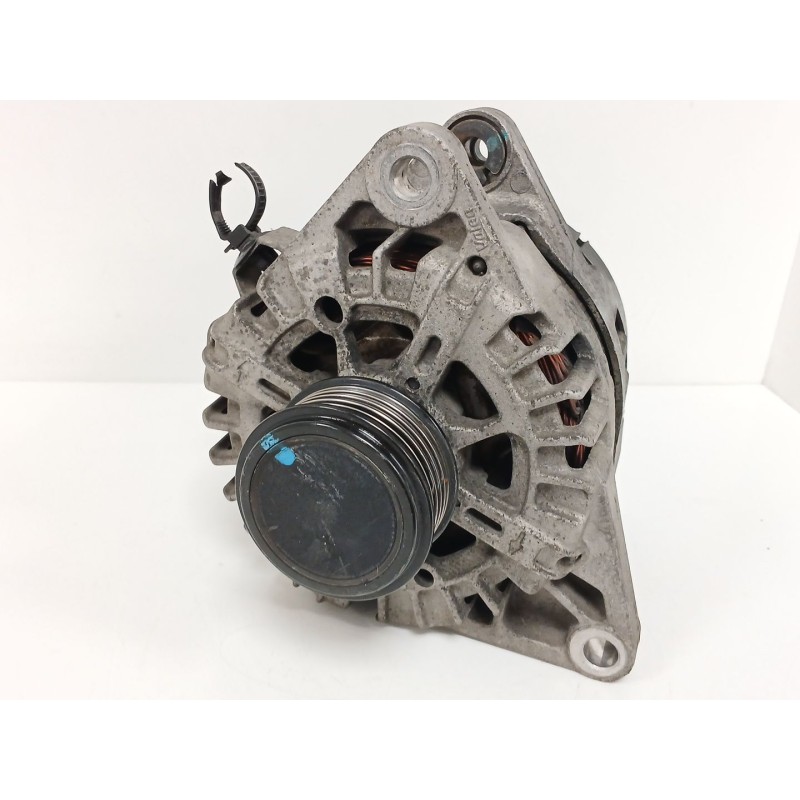 Recambio de alternador para kia sportage iii (sl) 1.7 crdi referencia OEM IAM 373002A850 2611067 