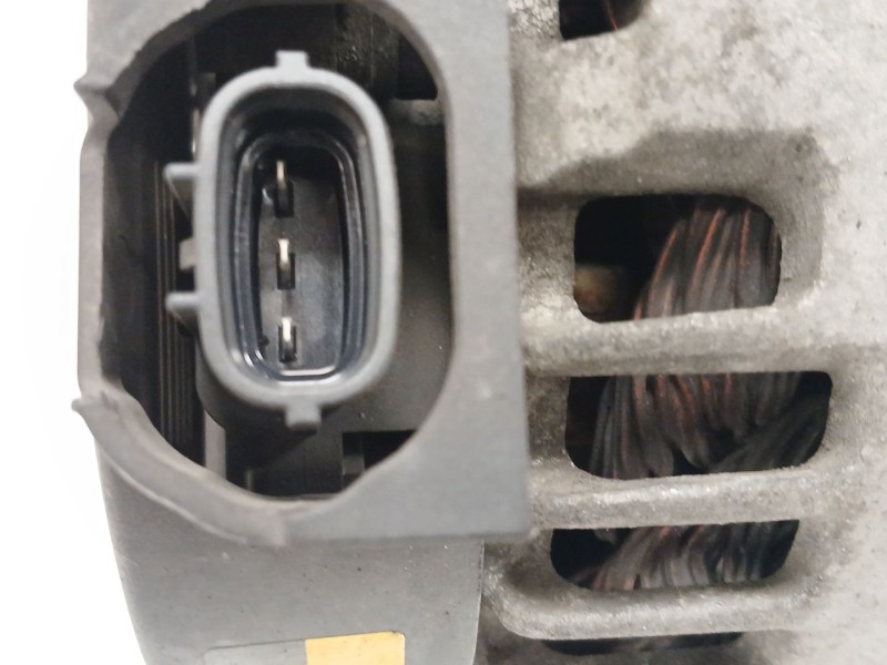Recambio de alternador para kia sportage iii (sl) 1.7 crdi referencia OEM IAM 373002A850 2611067 