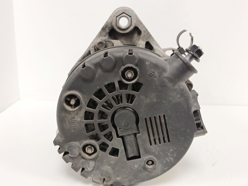 Recambio de alternador para kia sportage iii (sl) 1.7 crdi referencia OEM IAM 373002A850 2611067 