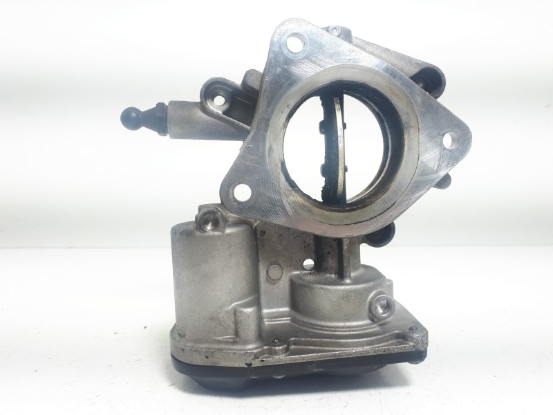 Recambio de caja mariposa para opel insignia berlina cosmo referencia OEM IAM 55564164 30208B4148 