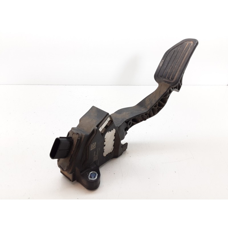 Recambio de pedal acelerador para toyota yaris active hybrid referencia OEM IAM 781100D160  