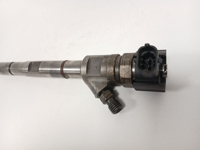 Recambio de inyector para kia sorento i (jc) 2.5 crdi referencia OEM IAM   