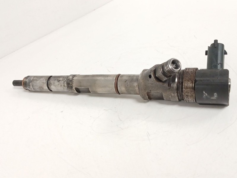 Recambio de inyector para kia sorento i (jc) 2.5 crdi referencia OEM IAM   