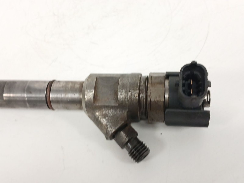 Recambio de inyector para kia sorento i (jc) 2.5 crdi referencia OEM IAM 0445510275  