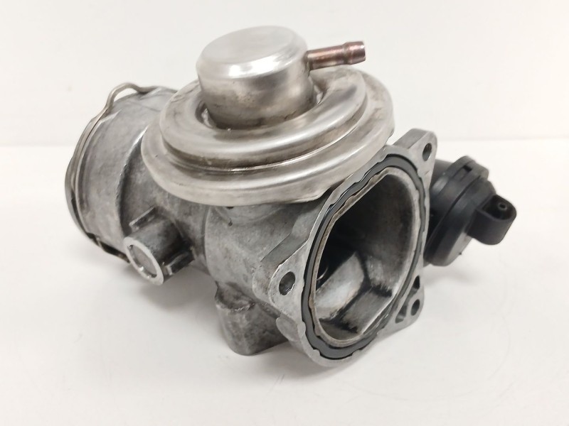 Recambio de valvula egr para skoda octavia ii (1z3) 1.9 tdi referencia OEM IAM 03G129637  