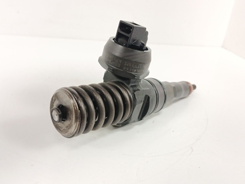 Recambio de inyector para skoda octavia ii (1z3) 1.9 tdi referencia OEM IAM   