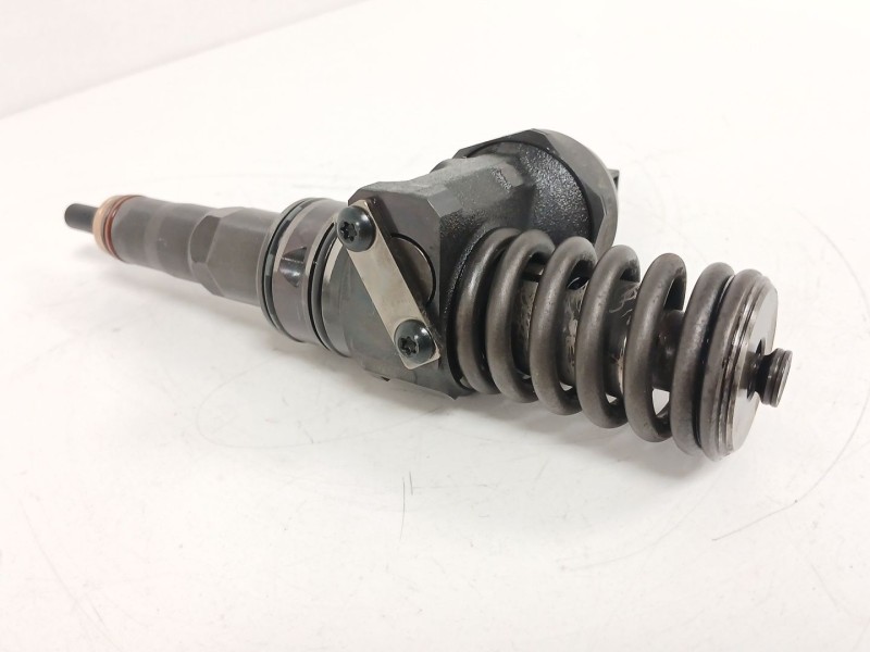 Recambio de inyector para skoda octavia ii (1z3) 1.9 tdi referencia OEM IAM   