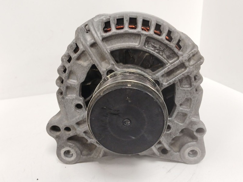Recambio de alternador para skoda octavia ii (1z3) 1.9 tdi referencia OEM IAM 06f903023F 0123525091 