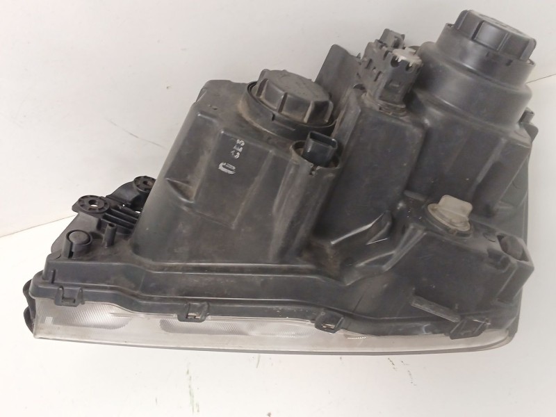 Recambio de faro derecho para kia sorento i (jc) 2.5 crdi referencia OEM IAM   