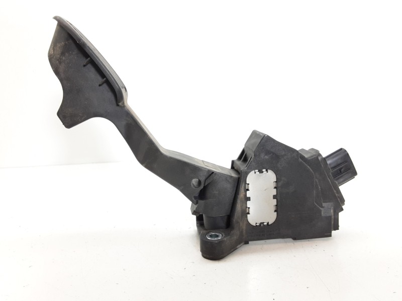 Recambio de pedal acelerador para toyota yaris active hybrid referencia OEM IAM 781100D160  