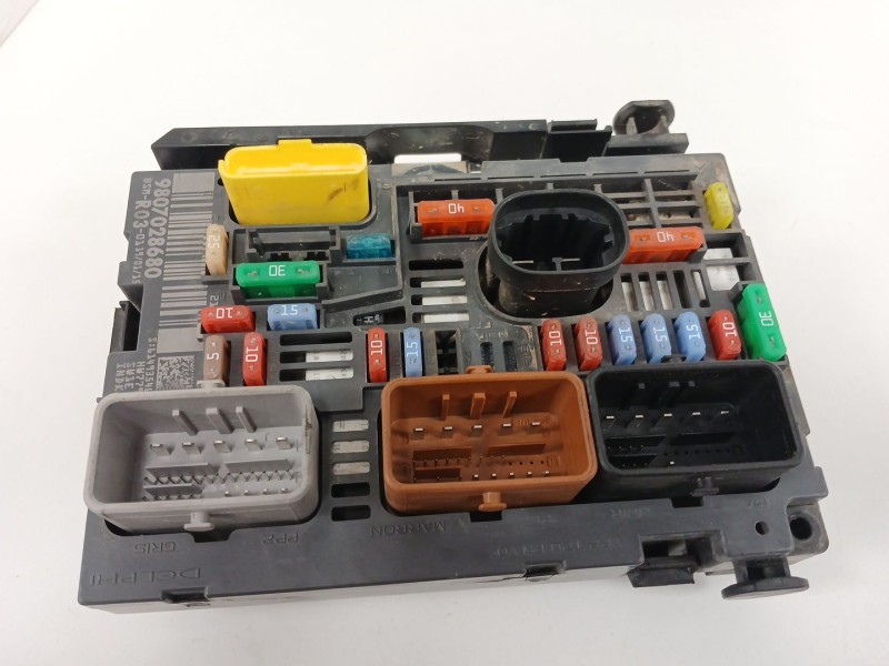 Recambio de caja reles / fusibles para citroën jumpy ii furgoneta 1.6 hdi 90 8v referencia OEM IAM 9807028680 R03 