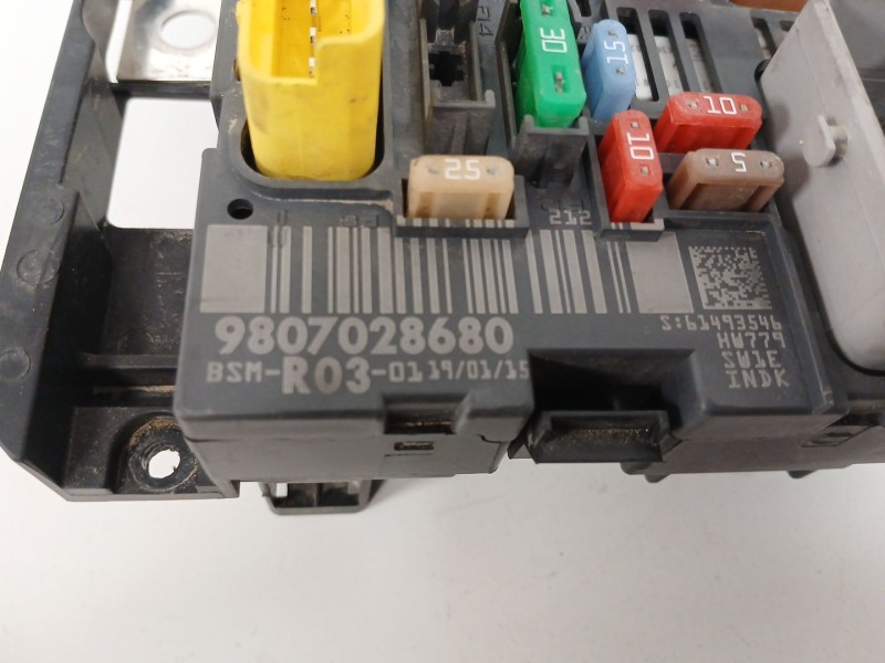 Recambio de caja reles / fusibles para citroën jumpy ii furgoneta 1.6 hdi 90 8v referencia OEM IAM 9807028680 R03 