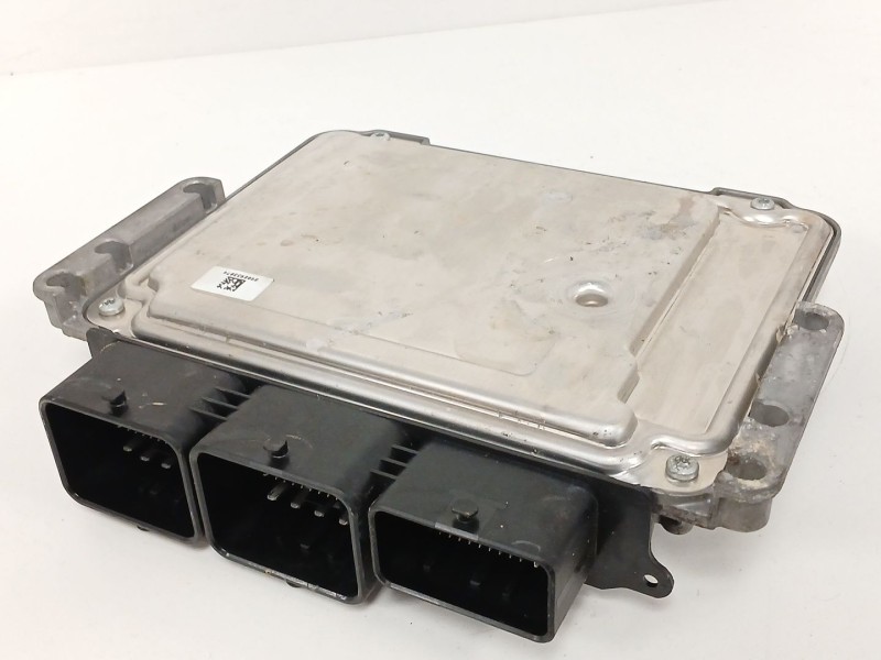 Recambio de centralita motor uce para citroën jumpy ii furgoneta 1.6 hdi 90 8v referencia OEM IAM 0281030546 9666729580 