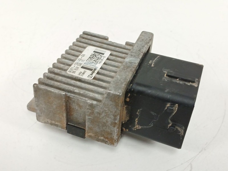 Recambio de caja precalentamiento para citroën jumpy ii furgoneta 1.6 hdi 90 8v referencia OEM IAM 9663824880  