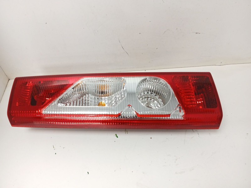 Recambio de piloto trasero izquierdo para citroën jumpy ii furgoneta 1.6 hdi 90 8v referencia OEM IAM   