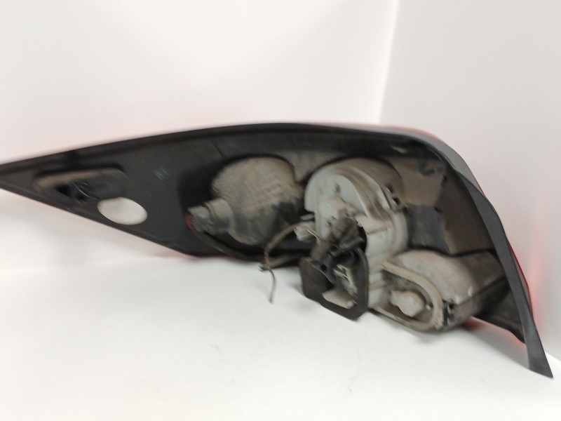 Recambio de piloto trasero derecho para renault megane ii coupé-cabriolet (em0/1_) 1.9 dci referencia OEM IAM 8200142687  